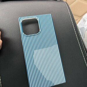 Flaunt iPhone 16 pro max Case